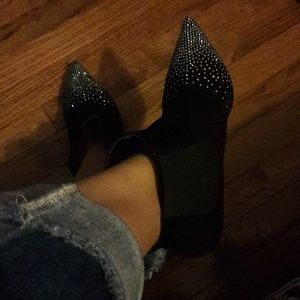 Front glitter stud bootie